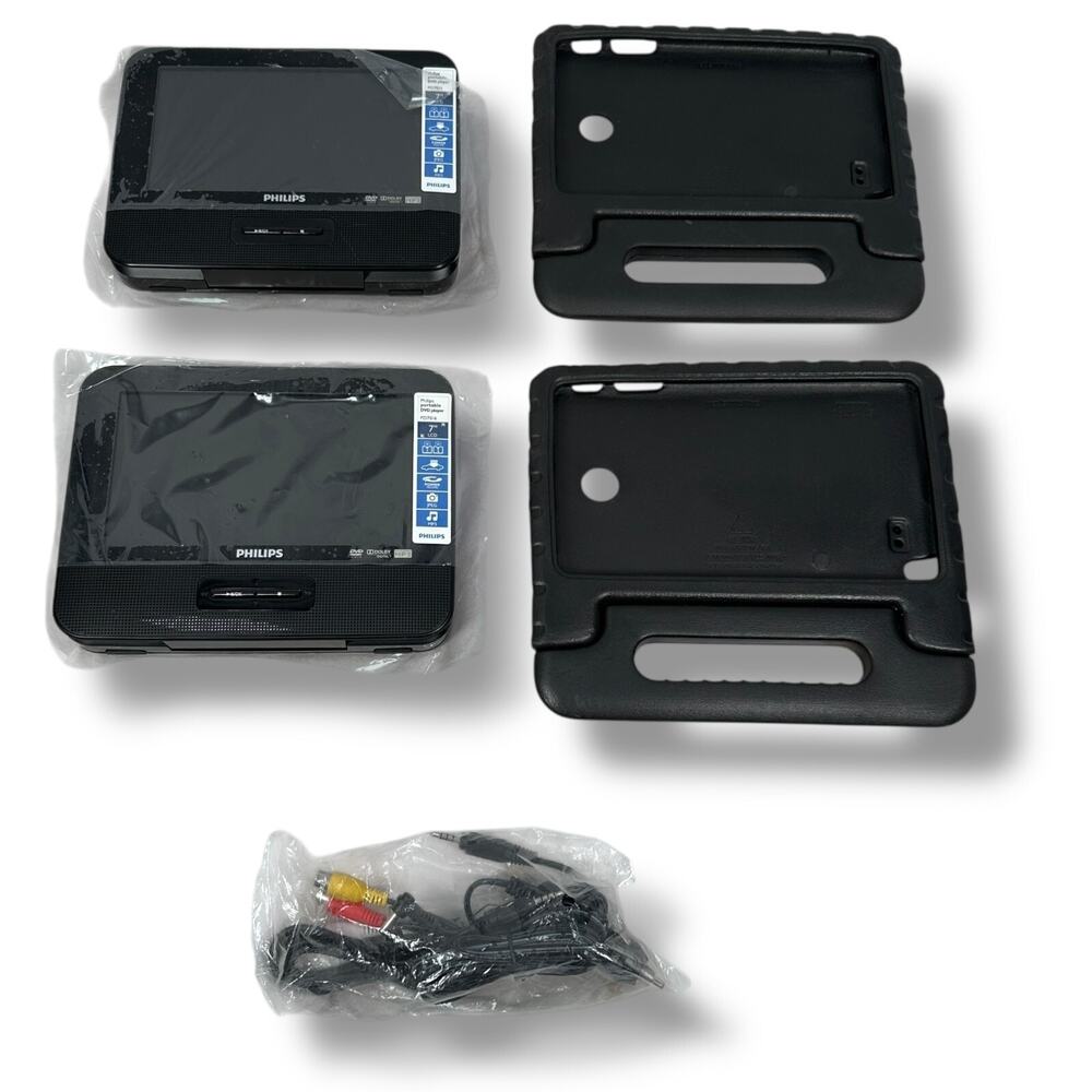 Philips PD7016 Portable‎ DVD Player Lot of 2 Black 7" LCD with Accessories New
